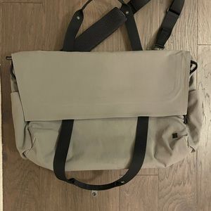 Lululemon gray travel/work bag